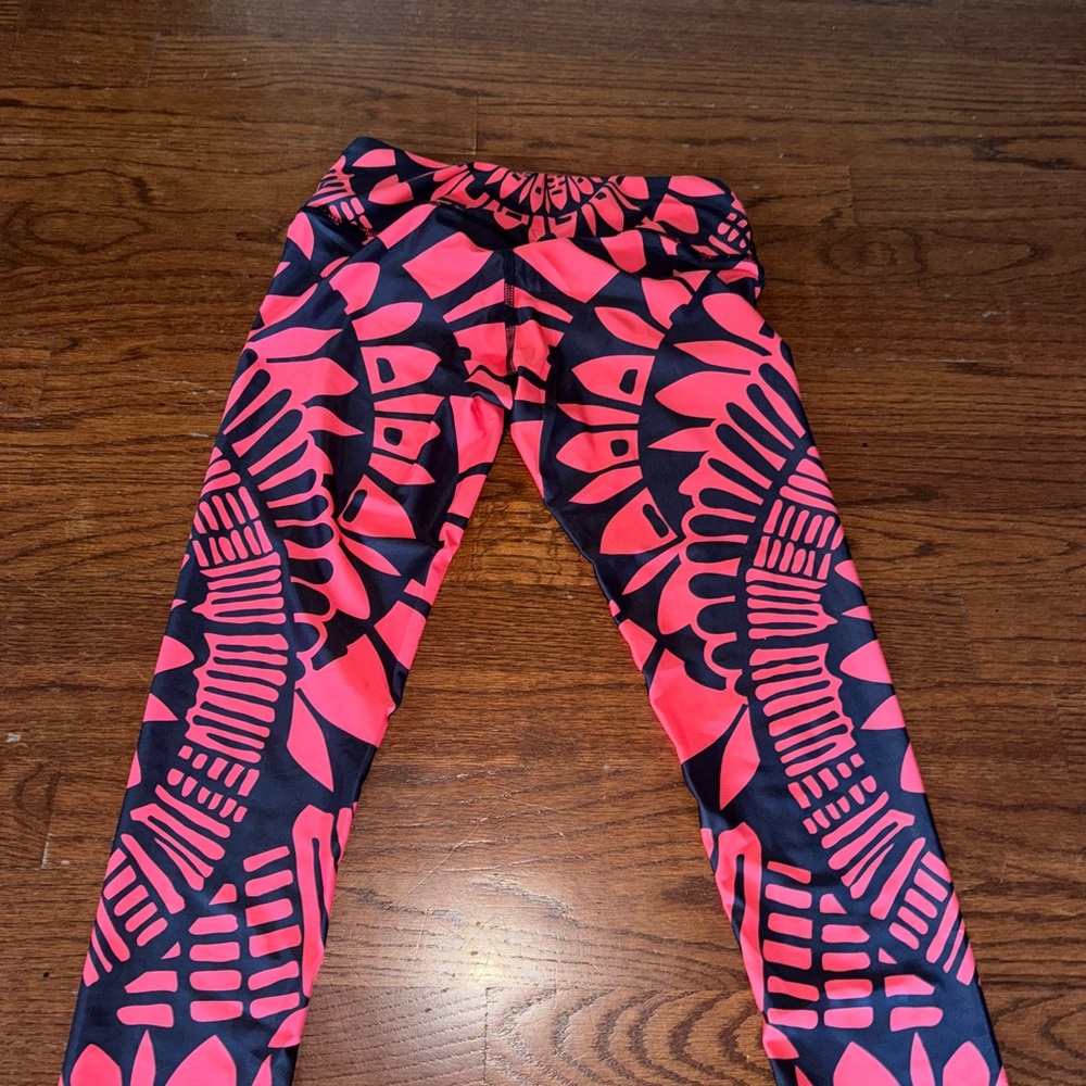 Mara Hoffman Women's Active Cropped Legging, Black/Coral, size XS